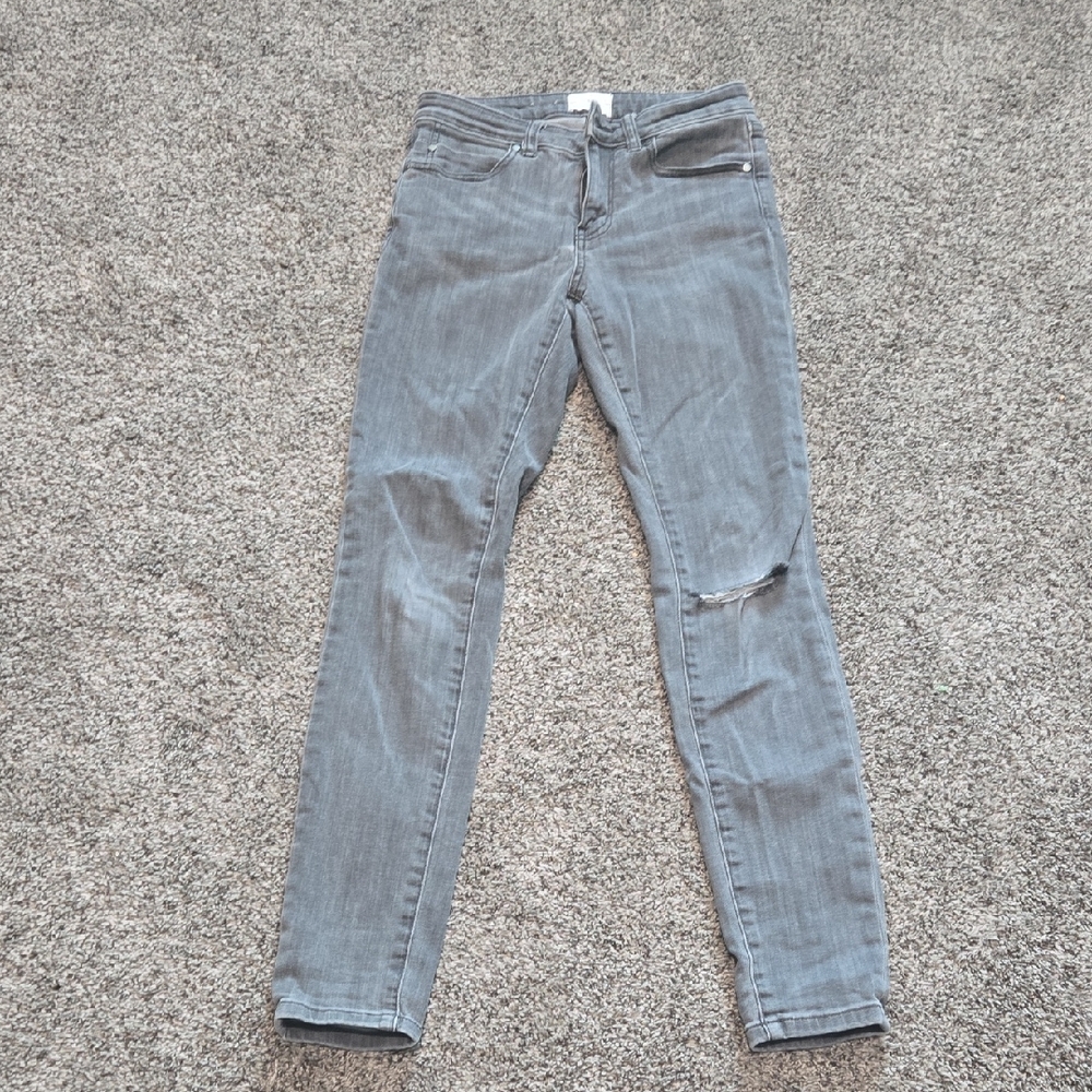 Caslon Gray Skinny Jeans with Distressed Knee